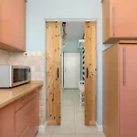 Sun Seasons 24 Cosy With Parking By Renters * קולובז'ג