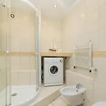 Sun Seasons 24 Cosy With Parking By Renters *