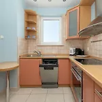 Apartamento Sun Seasons 24 Cosy With Parking By Renters