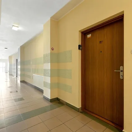 Sun Seasons 24 Cosy With Parking By Renters Apartment *