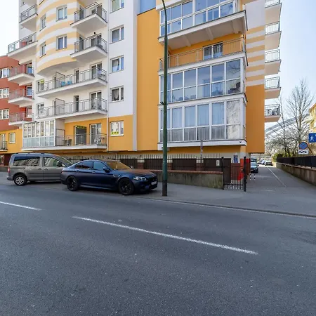 Apartamento Sun Seasons 24 Cosy With Parking By Renters Kołobrzeg