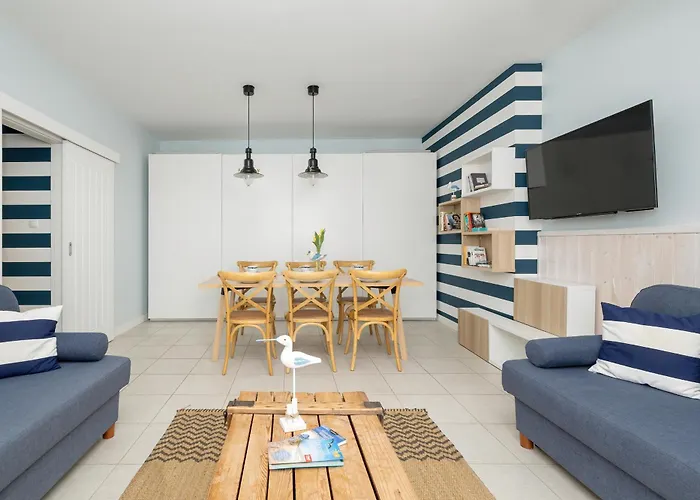 Sun Seasons 24 Cosy With Parking By Renters